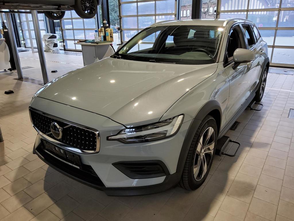 Volvo V60 CROSS COUNTRY B4 D AWD Plus, 2023