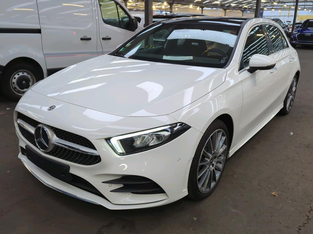 Mercedes-Benz A 250 E 8G-DCT AMG Line, 2021