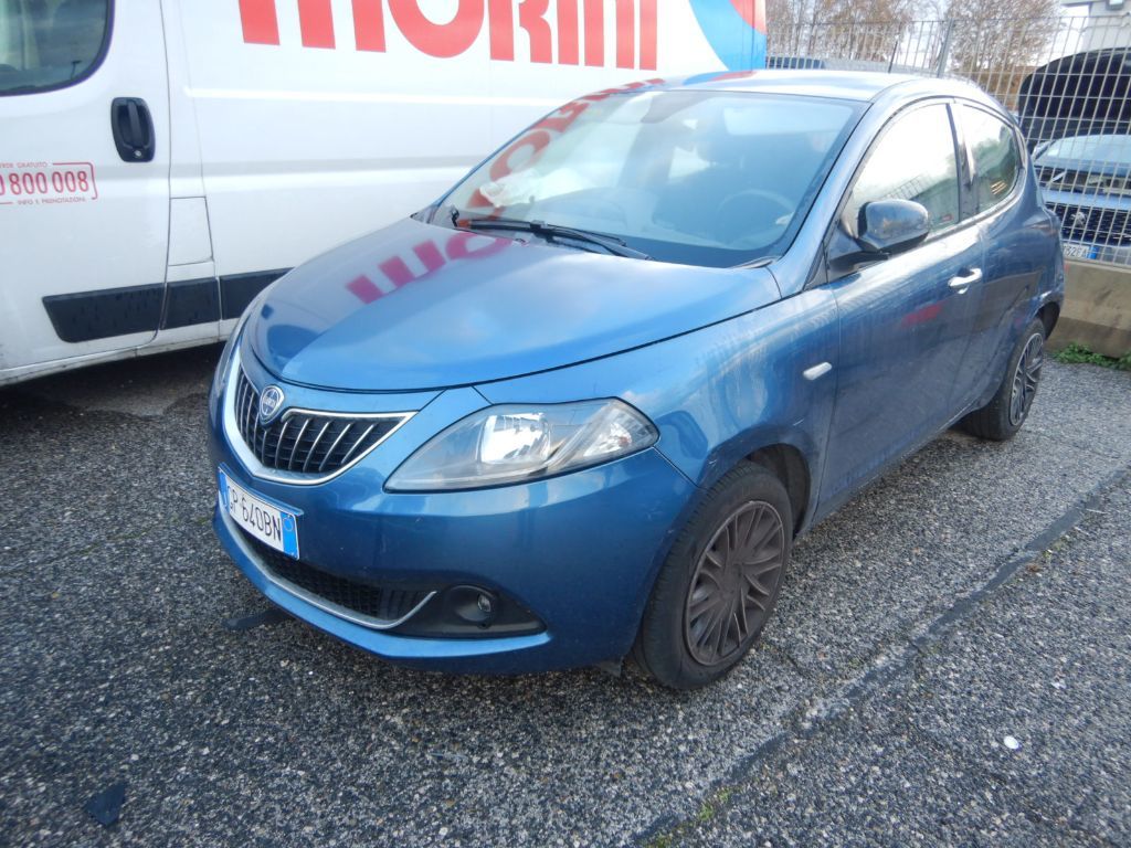 Lancia Ypsilon 1.0 firefly hybrid Gold s&amp;s 70cv 5p.ti, 2023