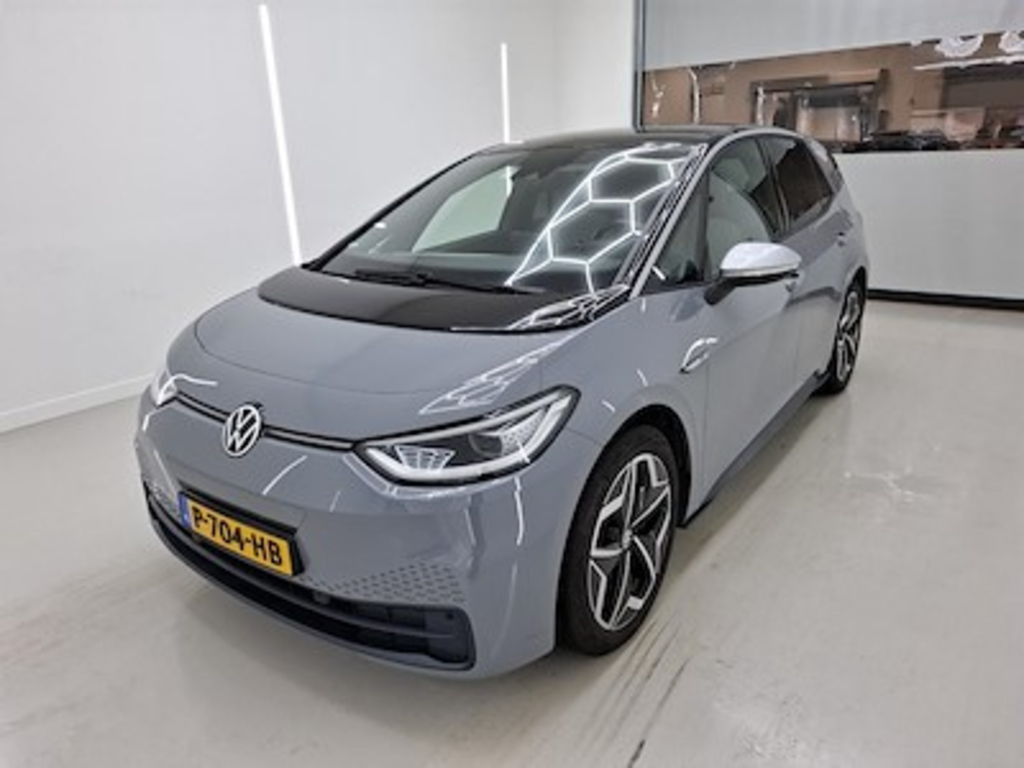 Volkswagen ID.3 58kWh 1st auto