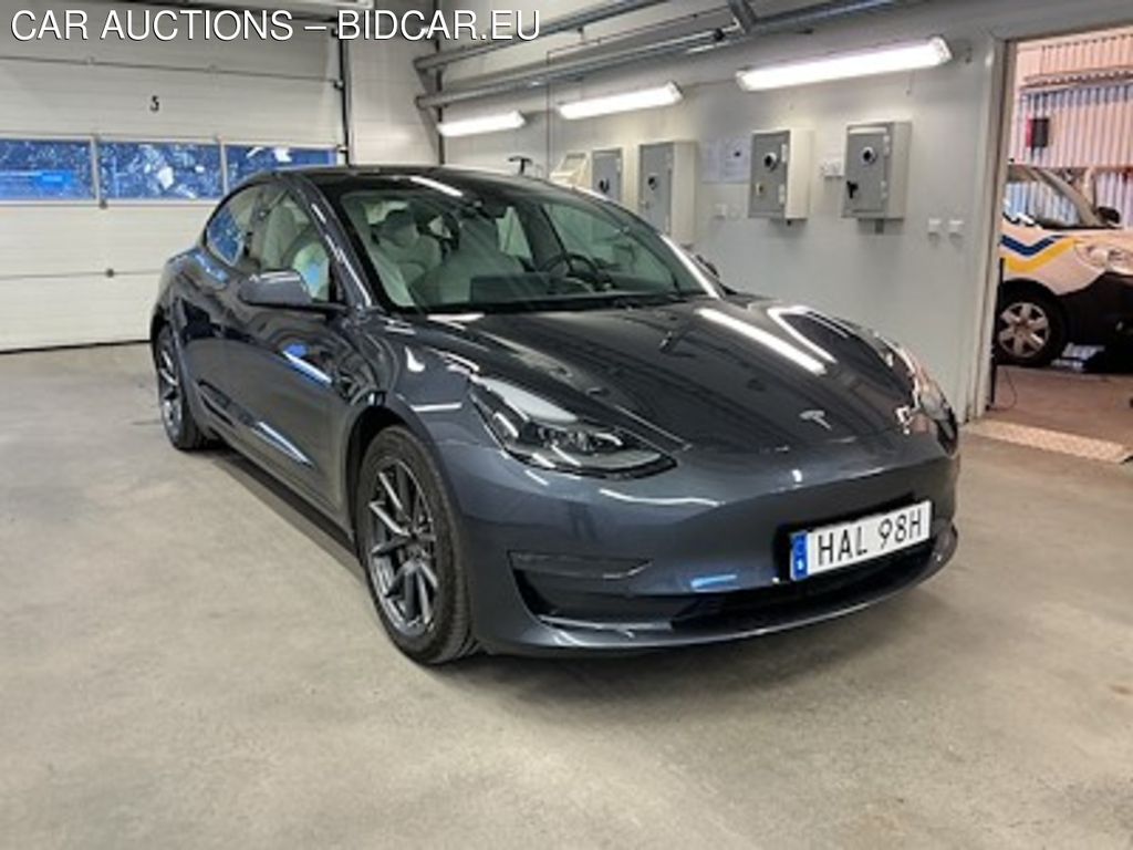 Tesla Model 3 Long Range AWD Drag