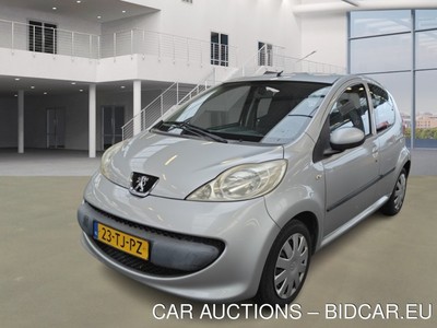 Peugeot 107 1.0-12V XS, 2006