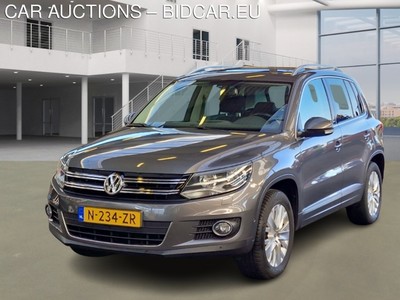 Volkswagen Tiguan 2.0 TSI SPORT&STYLE 4MOTION, 2013