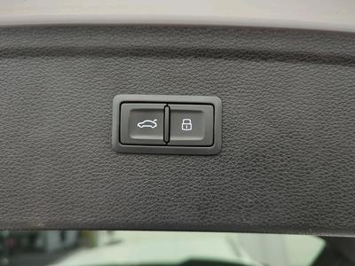 Audi Q5 2.0 40 TDI S LINE STRONIC QUATTRO