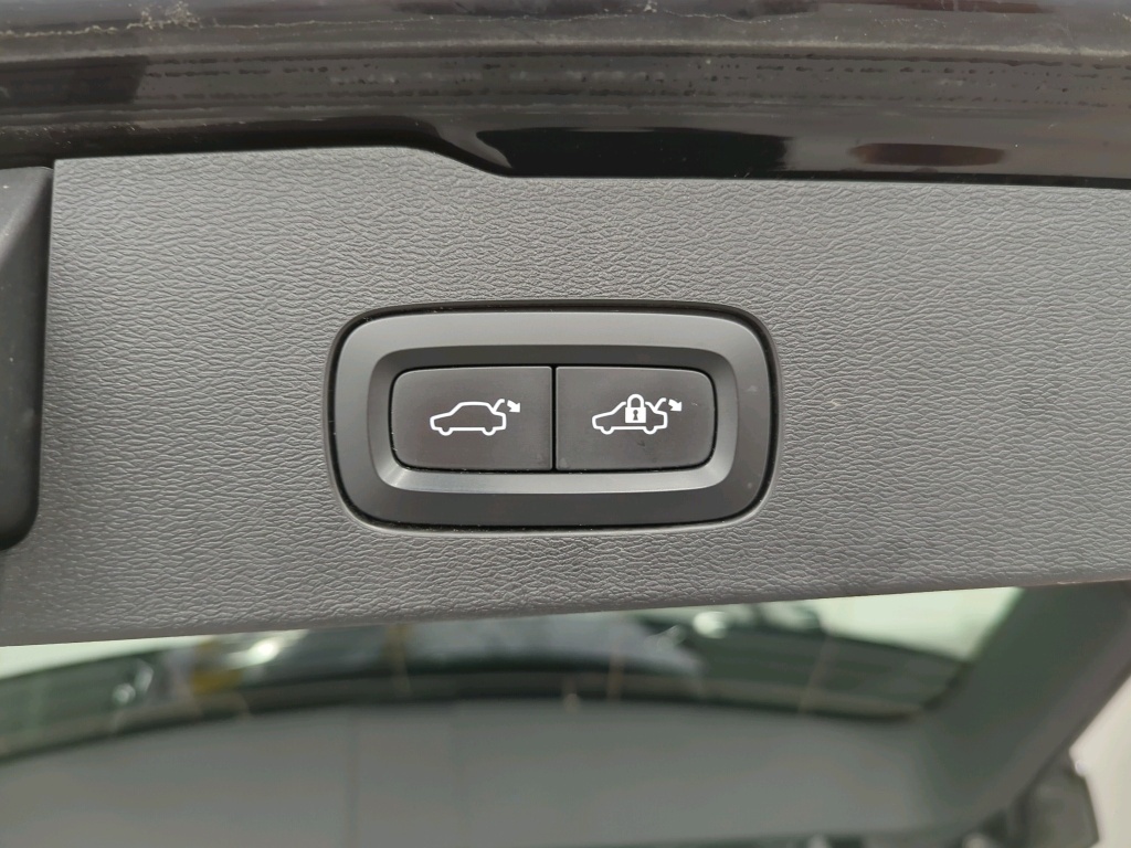 Volvo V60 2.0 B4 DIESEL R-DESIGN GEARTRONIC