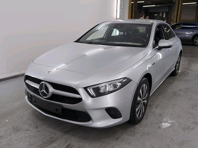 Mercedes-Benz A-class limousine 1.3 A 250 E DCT