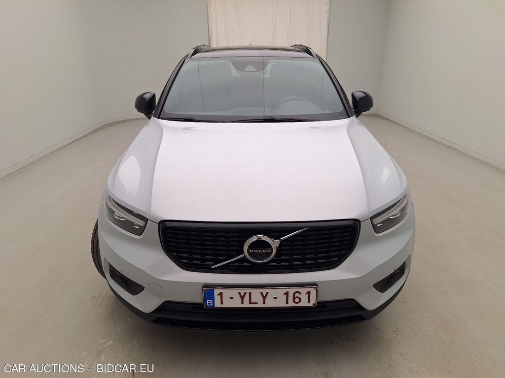 Volvo Xc40 17. VOLVO XC40 T3 GEARTRONIC R-DESIGN 5D, 2020