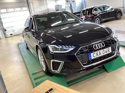 Audi A4 40 TDI quattro S-Line Cockpit