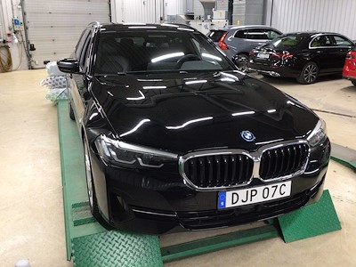 BMW Series 5 530e 292hk xDrive Connected Edt Drag