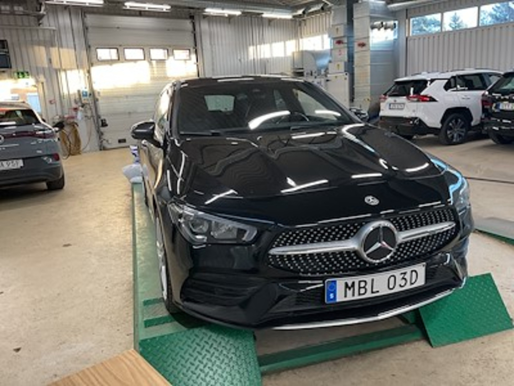 Mercedes-Benz Cla CLA 250e 218hk AMG Sport SE edition Drag