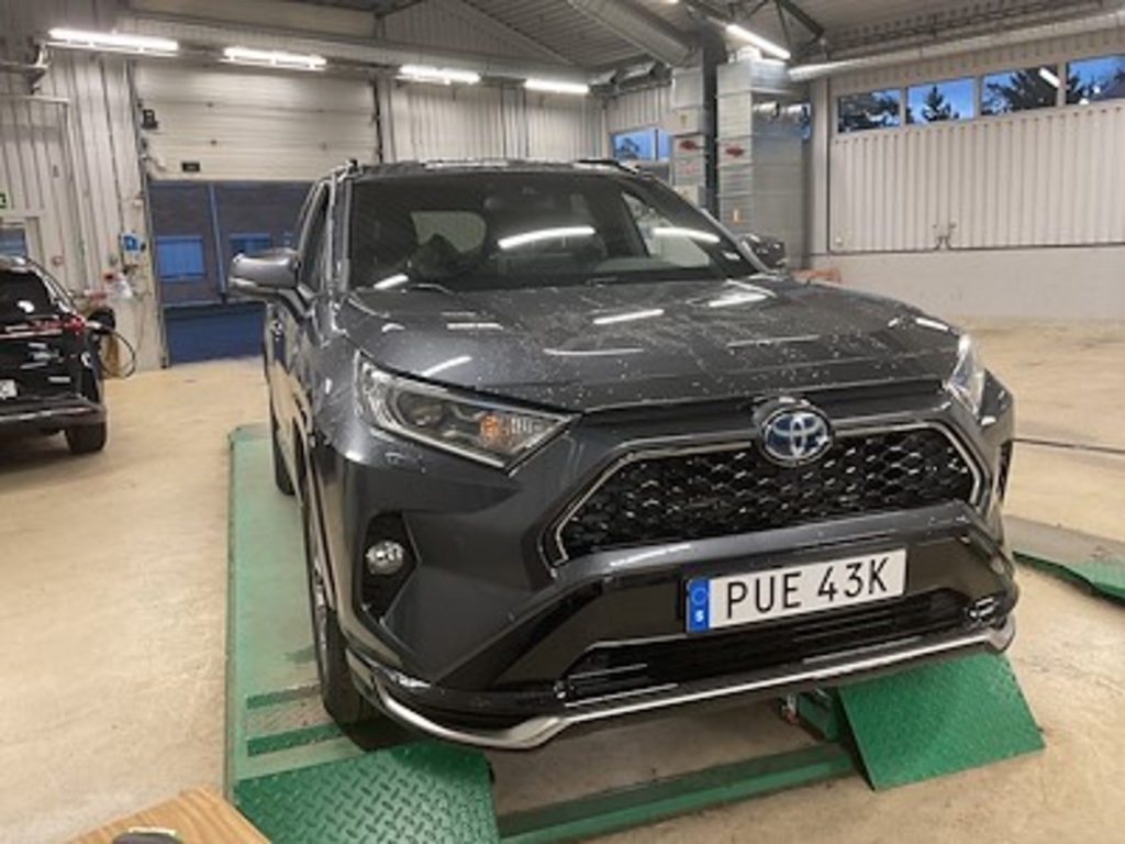 Toyota Rav4 Plug-in 306hk AWD X-Edition Drag