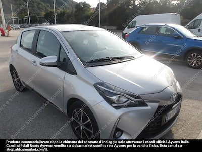 Toyota yaris 1.5 hybrid active hatchback -