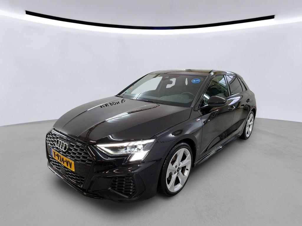 Audi A3 Sportback 35 TFSI 150PK S TRONIC S EDITION OPTIEK MATRIX, 2023