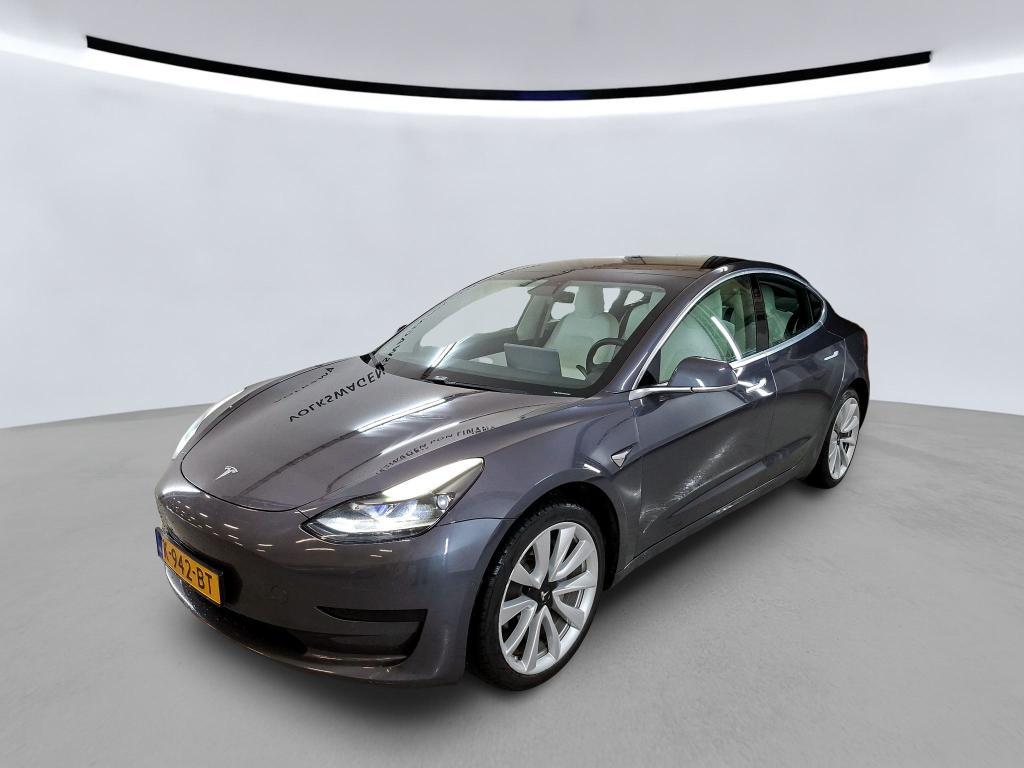 Tesla Model 3 STANDARD PLUS RWD BLACK&amp;WHITE, 2020