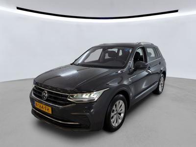 Volkswagen Tiguan 1.5 TSI 130PK LIFE BUSINESS WINTER MULTIMEDIA, 2021
