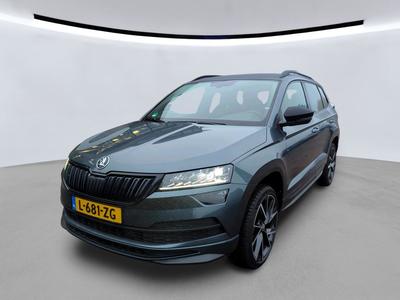 Skoda Karoq 1.5 TSI 150PK DSG SPORTLINE BUSINESS PLUS PANO TREKHAAK, 2021