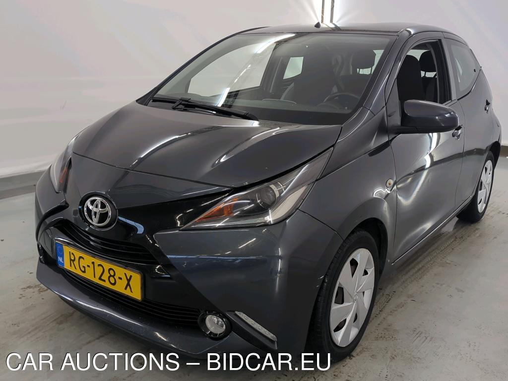 Toyota Aygo 1.0 VVT-I X-PLAY, 2017