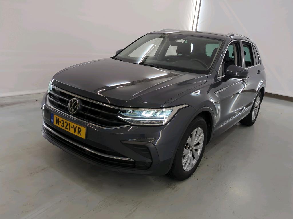Volkswagen Tiguan 1.5 TSI LIFE BUSINESS, 2022