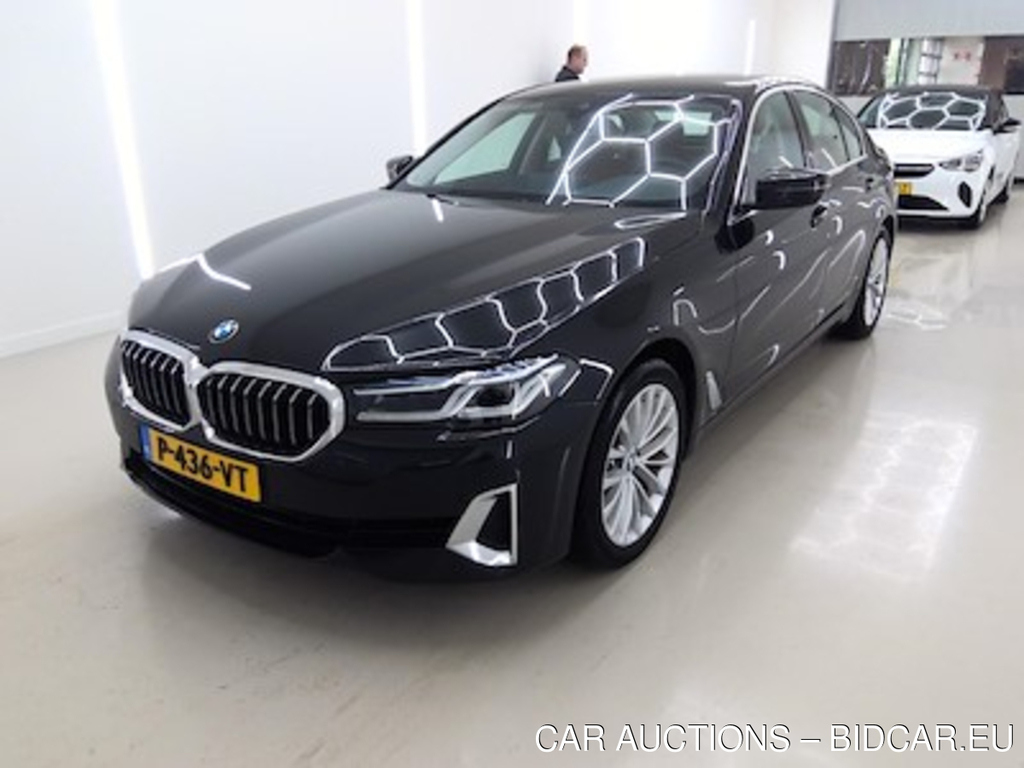 BMW 5 serie sedan 520iA Business Edition Plus 4d