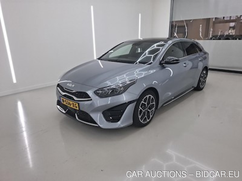 Kia ProCeed 1.5 T-GDi GT-PlusLine glazen dak 5d