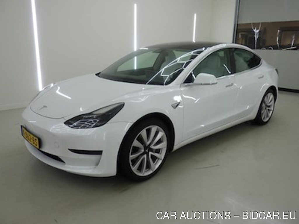 Tesla Model 3 Standard Range Plus RWD