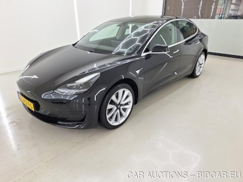 Tesla Model 3 Standard Range Plus RWD 4d