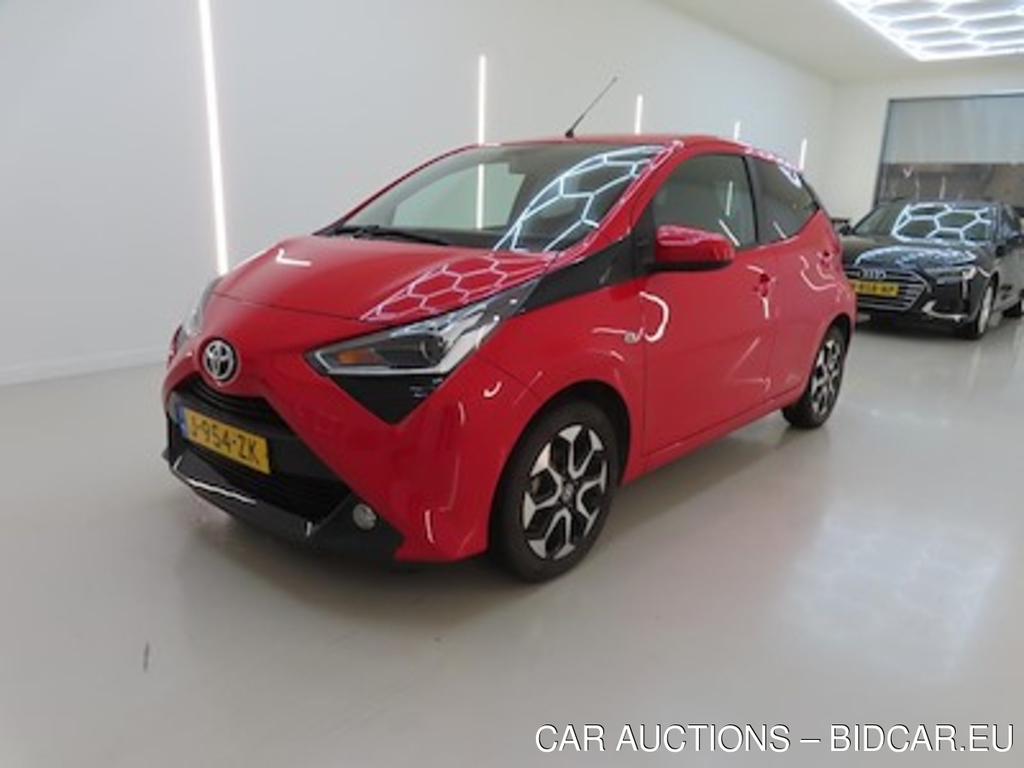 Toyota Aygo 1.0 VVT-i x-joy x-shift 5d