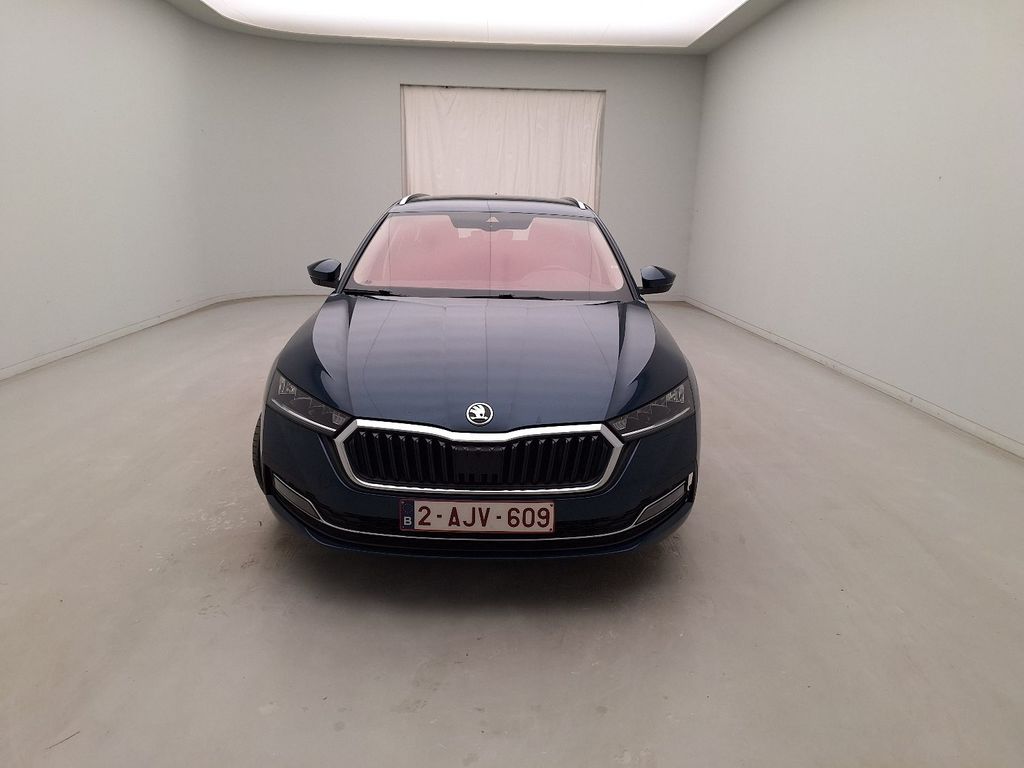 SKODA Octavia-combi-6 COMBI 20. SKODA OCTAVIA COMBI 2.0 CRTDI 110KW DSG7 AMBITION, 2021