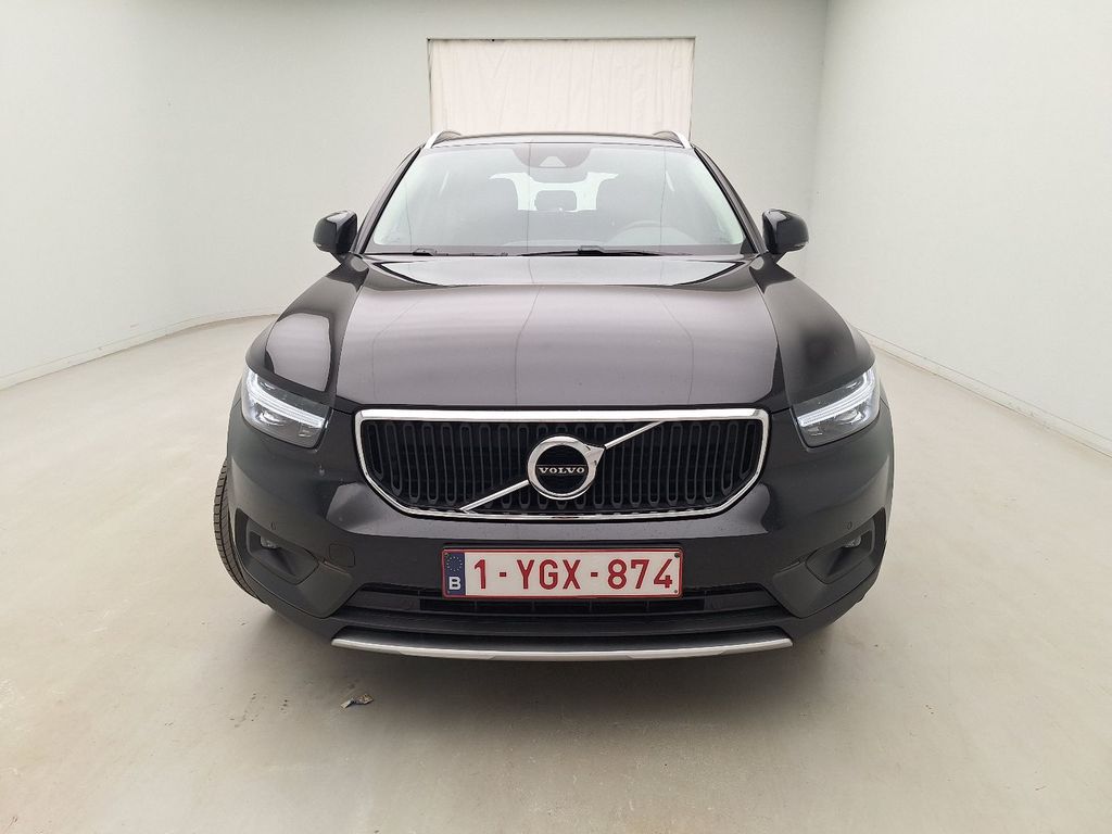 Volvo Xc40 17. VOLVO XC40 D3 MOMENTUM PRO 5D, 2020