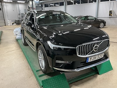Volvo XC60 Recharge T6 AWD 340hk Core bright Drag