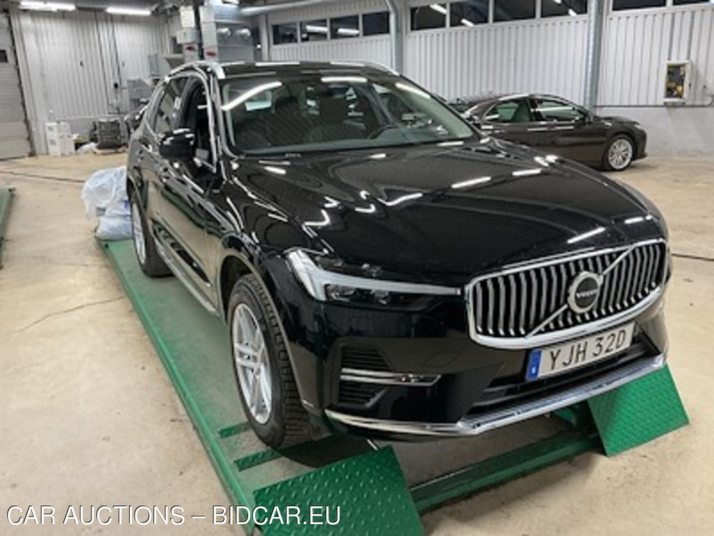 Volvo XC60 Recharge T6 AWD 340hk Core bright Drag