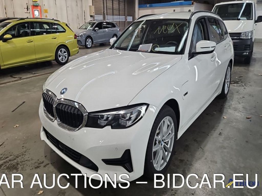 BMW 330E TOURING AUT. Advantage, 2022