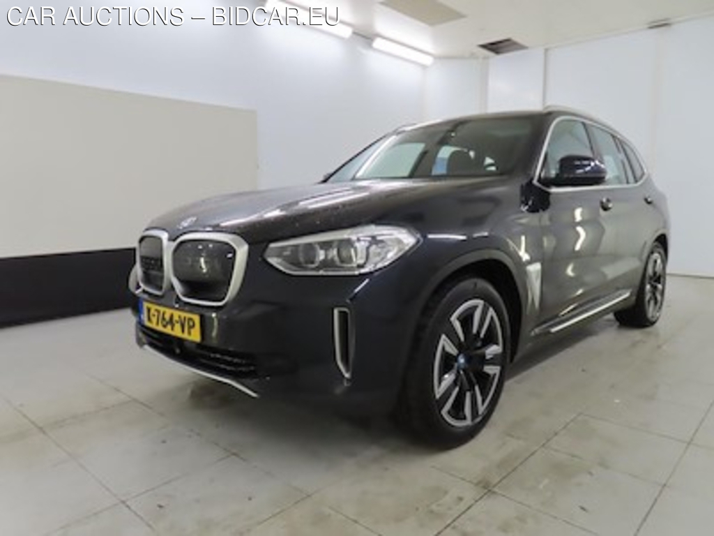 BMW Ix3 80kWh Executive 5d
