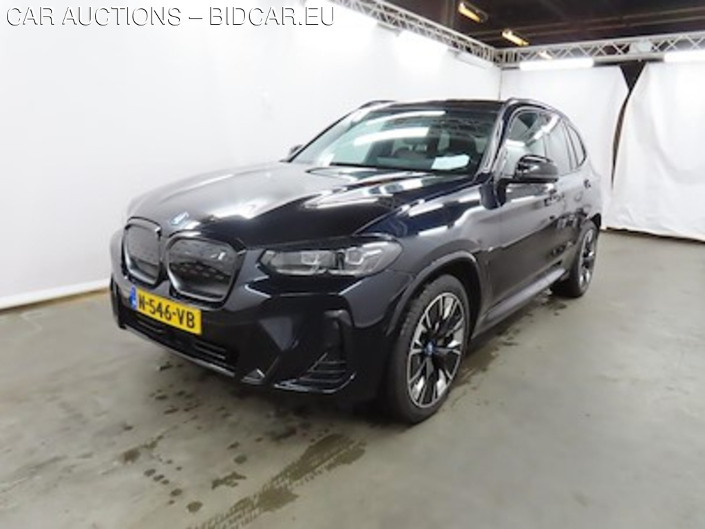 BMW Ix3 80kWh High Executive 5d