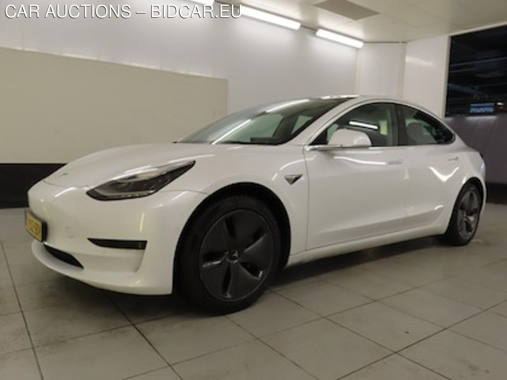 Tesla Model 3 Standard Range Plus RWD 4d
