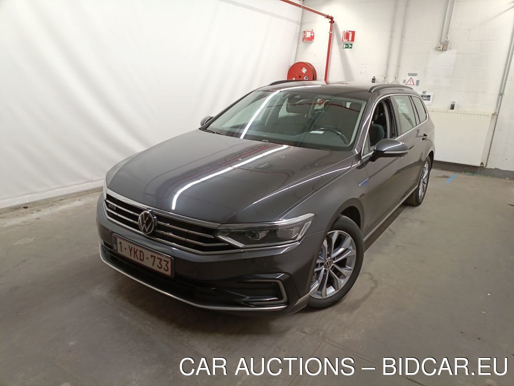 Volkswagen Passat-variant- VARIANT 1.4 TSI DSG6 GTE BUSINESS 5D, 2020