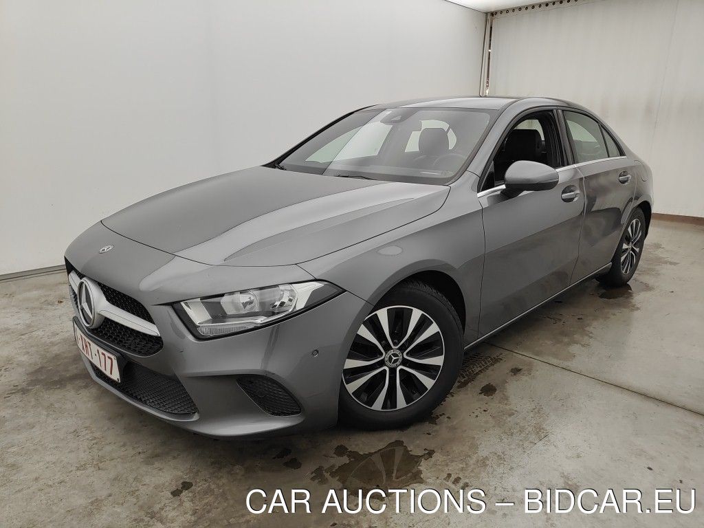 Mercedes A-klasse-lim-17 LIMOUSINE A 180 D DCT BUSINESS SOLUTION 4D, 2020