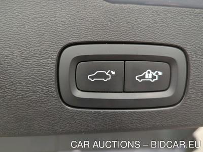 Volvo V60 2.0 B4 DIESEL MOMENTUM GEARTRONIC