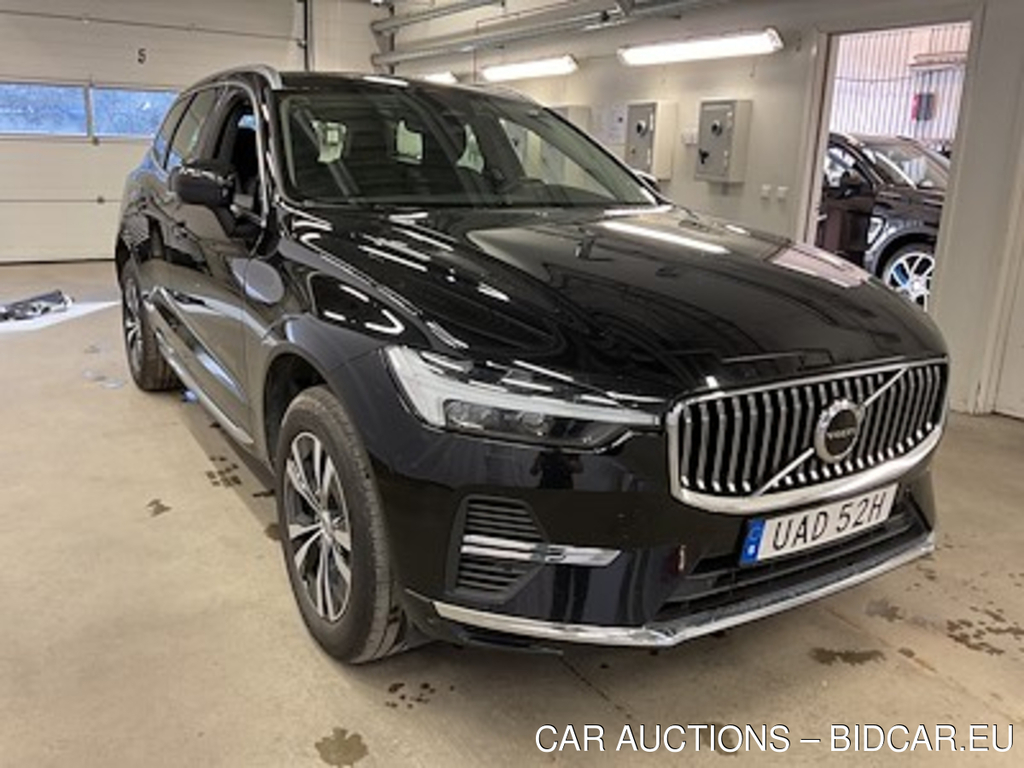 Volvo XC60 T6 Recharge AWD Core Edition Panorama Kamera Drag