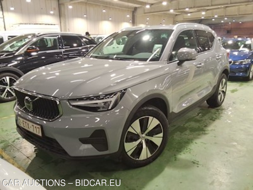Volvo XC40 2.0 B3 MHEV CORE DCT