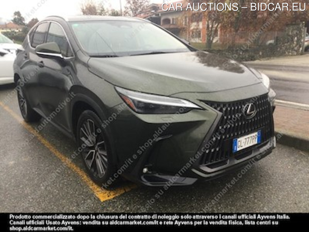 Lexus NX plug-in luxury 4wd FP -