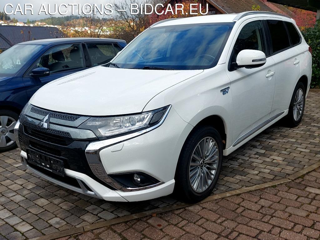 Mitsubishi Outlander 2.4 4WD PLUG-IN HYBRID, 2020