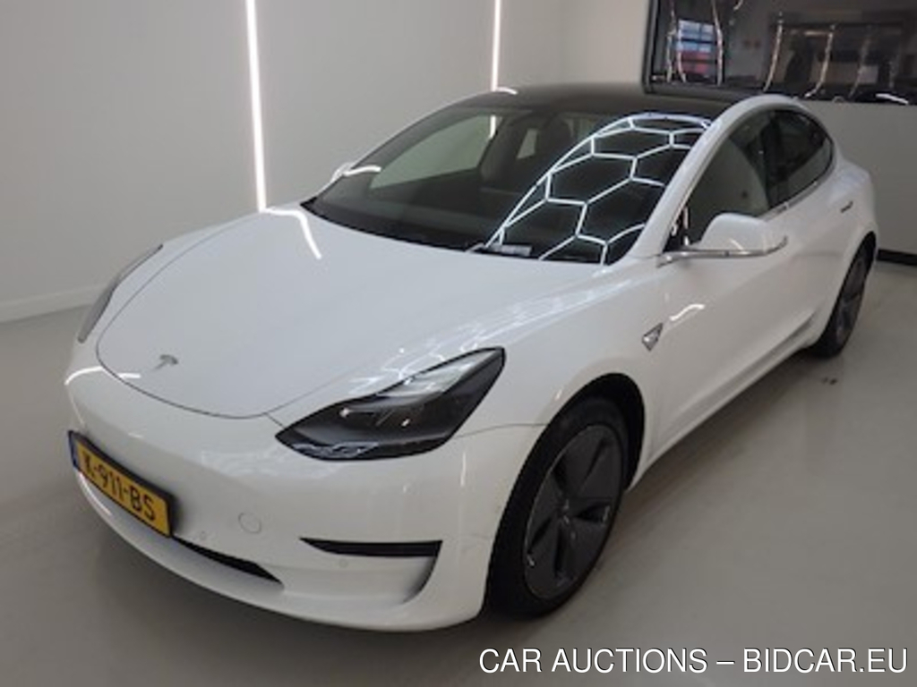 Tesla Model 3 Standard Range Plus RWD 4d