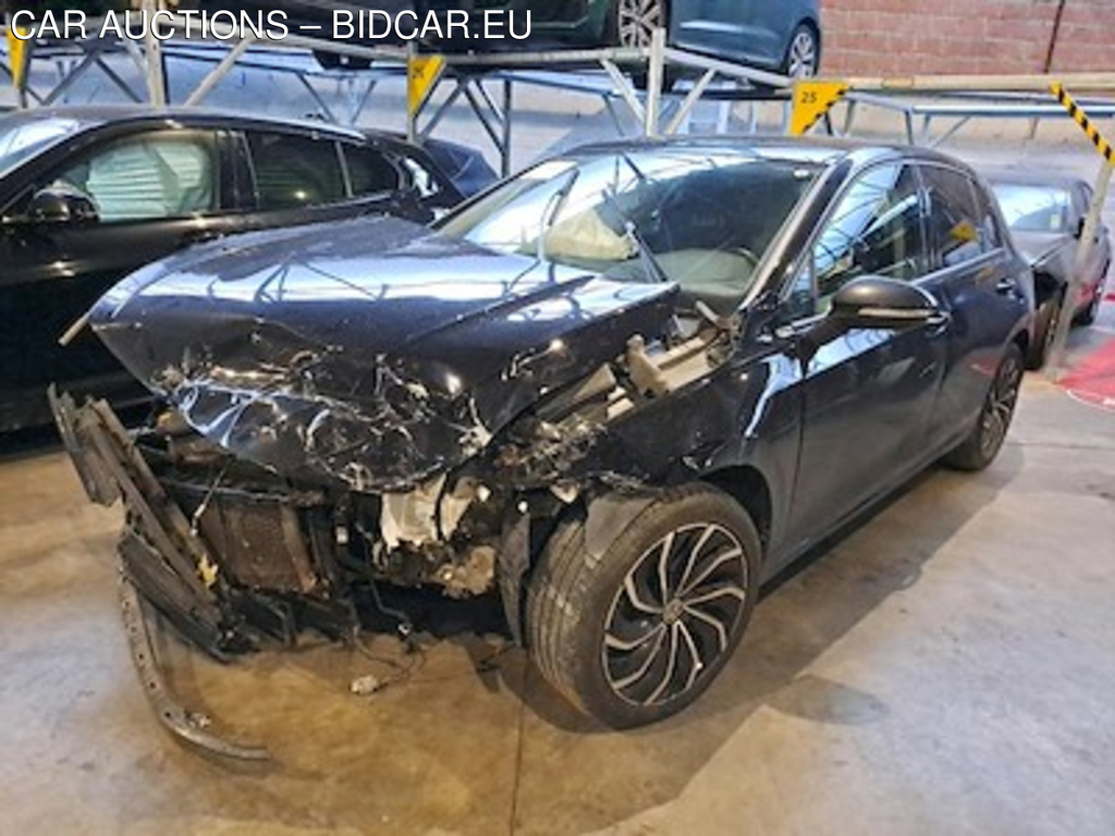 Volkswagen Golf viii 1.0 TSI Life OPF