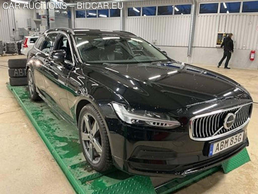 Volvo V90 B4 197hk Momentum Adv SE Parkering Aut Drag