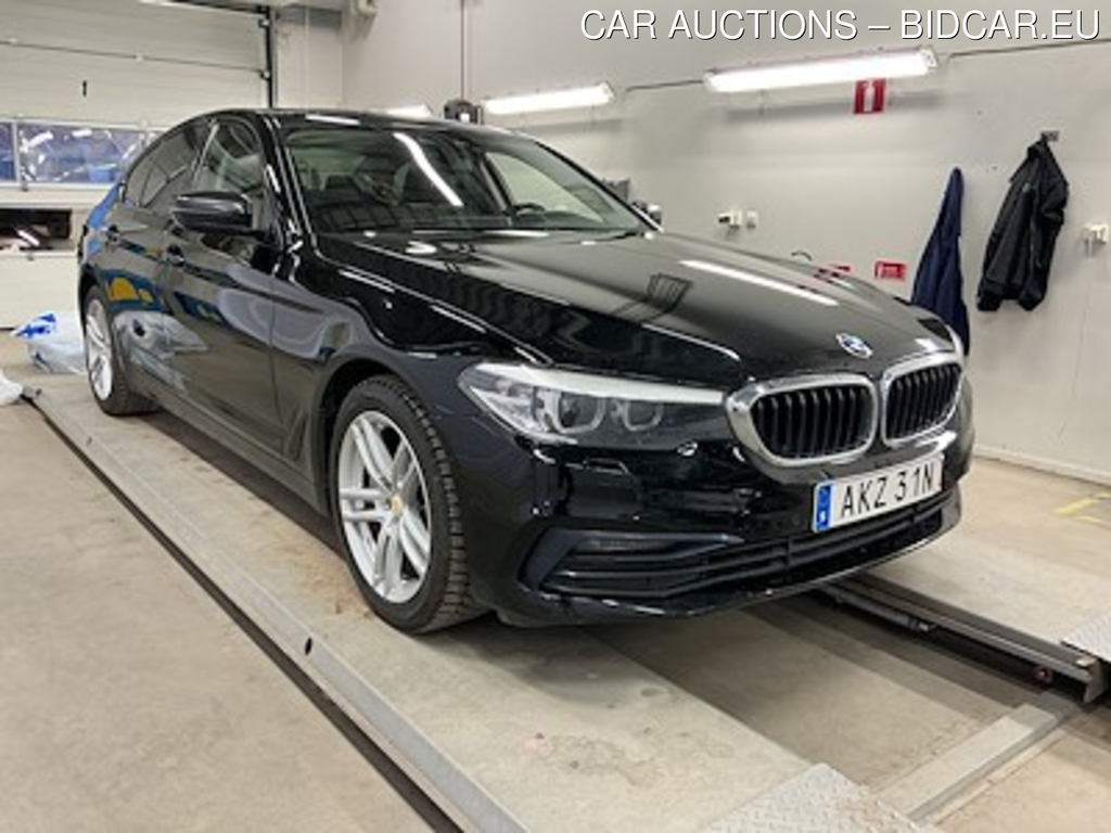 BMW 5-serie 530e xDrive Sport Line 252hk Lader