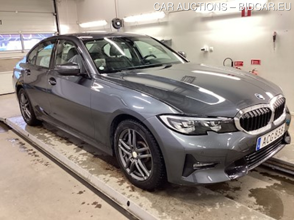 BMW Series 3 330e PHEV 292hk Connected Edition Lader