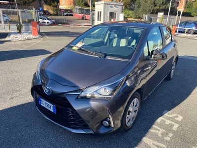 Toyota Yaris 1.5 Hybrid Business, 2020