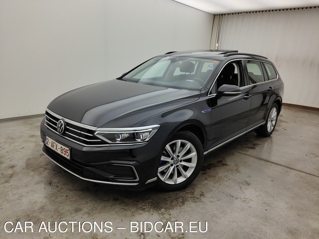 Volkswagen Passat-variant- VARIANT 1.4 TSI DSG6 GTE BUSINESS 5D, 2021