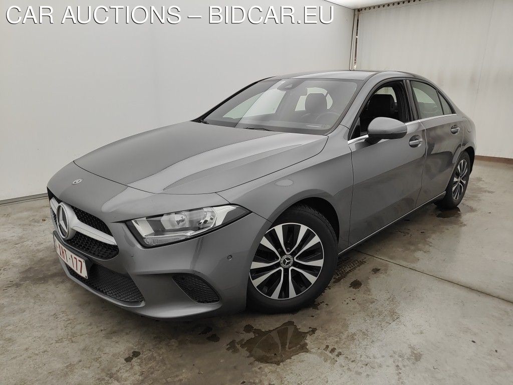 Mercedes A-klasse-lim-17 LIMOUSINE A 180 D DCT BUSINESS SOLUTION 4D, 2020